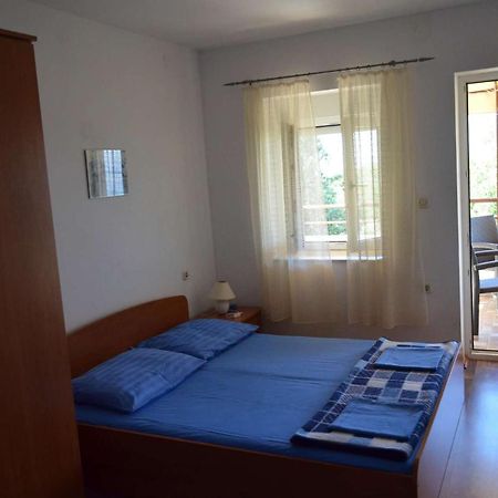 Apartments Krusvina Лун Стая снимка