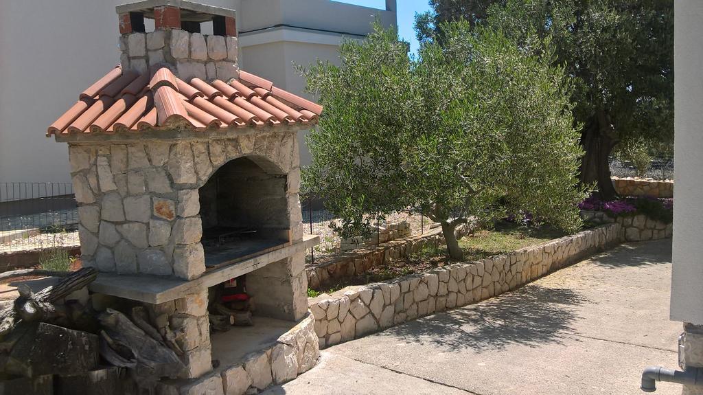 Apartments Krusvina Лун Екстериор снимка