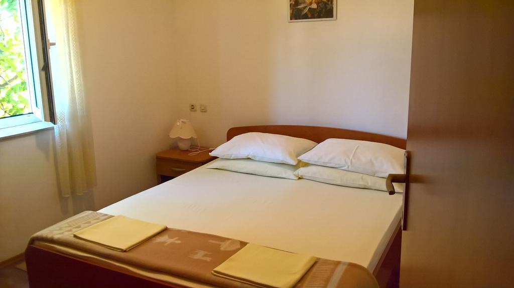 Apartments Krusvina Лун Екстериор снимка