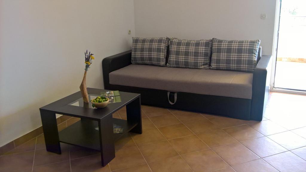 Apartments Krusvina Лун Екстериор снимка